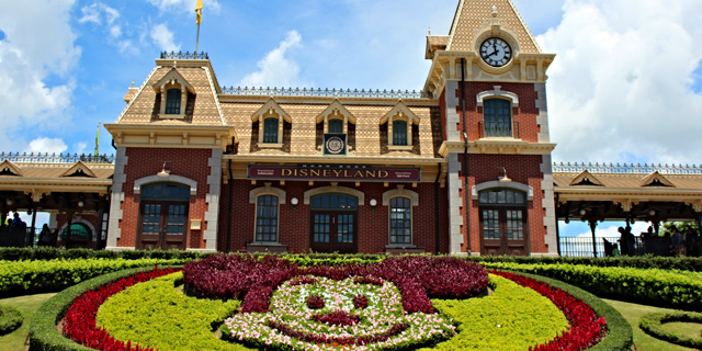 "disneyland-hong-kong